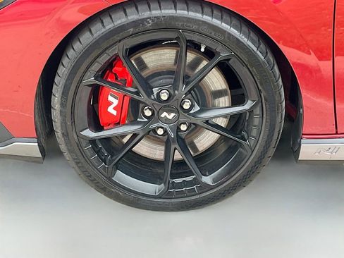 Used 2025 Hyundai Elantra N image 30