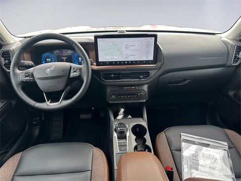 Used 2025 Ford Bronco Sport Outer Banks w/ Outer Banks Tech Package+ image 11