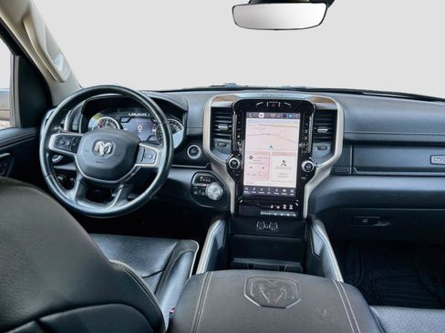 Used 2022 RAM 1500 Laramie AWD/4WD image 16