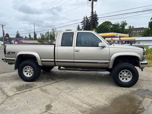 Used 1998 Chevrolet Silverado 1500 4x4 Extended Cab w/ Preferred Equipment Group 2 image 14