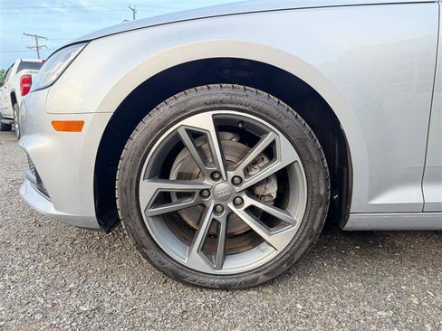 Used 2019 Audi A4 2.0T Premium FWD image 9
