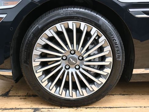 Used 2023 Genesis Electrified G80 image 11