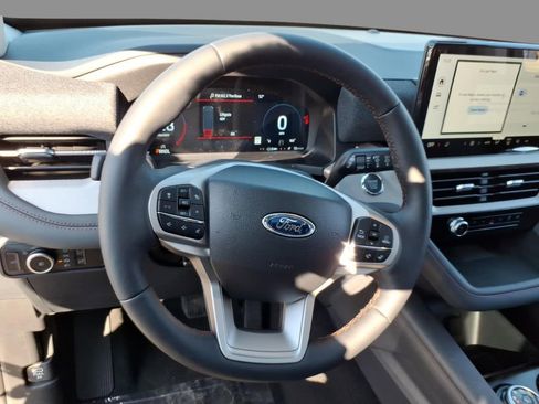 New 2026 Ford Explorer Active image 21