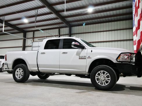 Used 2015 RAM 2500 Laramie w/ Convenience Group AWD/4WD image 15