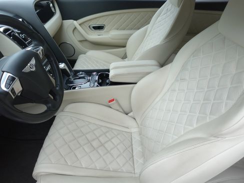 Used 2016 Bentley Continental GT image 15