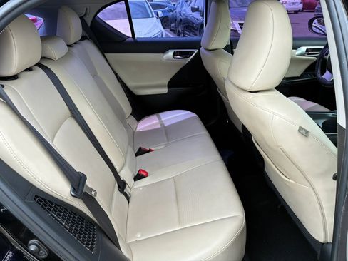 Used 2012 Lexus CT 200h FWD image 22