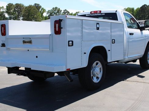 Used 2024 RAM 2500 Tradesman w/ Convenience Group RWD image 5