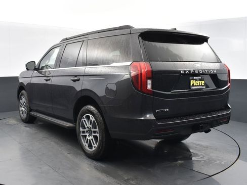 New 2025 Ford Expedition Active image 7
