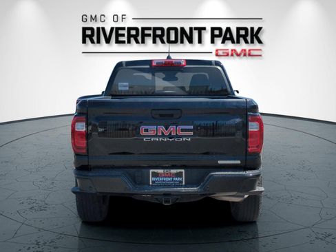 Used 2025 GMC Canyon Elevation AWD/4WD image 4