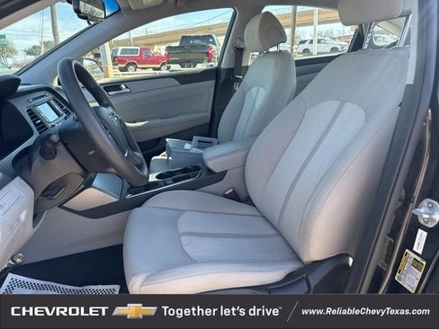 Used 2016 Hyundai Sonata SE image 12
