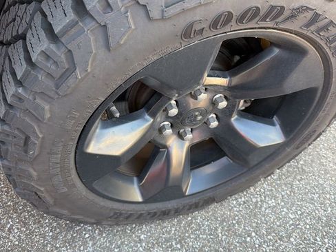 Used 2021 RAM 1500 Laramie image 14