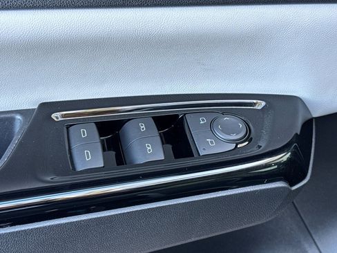 Used 2025 Honda Prologue Touring image 14