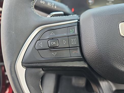 Certified 2023 Jeep Grand Cherokee Laredo w/ Luxury Tech Group I AWD/4WD image 15