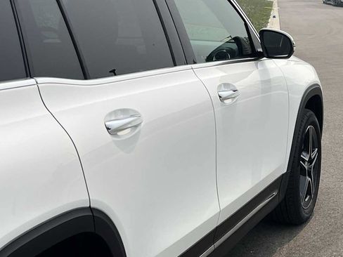 Used 2026 Mercedes-Benz GLB 250 4MATIC image 18