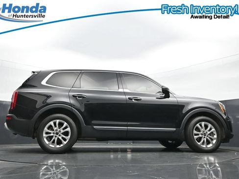 Used 2022 Kia Telluride LX FWD image 34