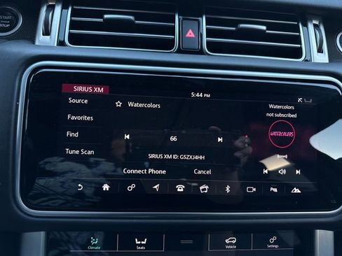 Used 2018 Land Rover Range Rover HSE image 28