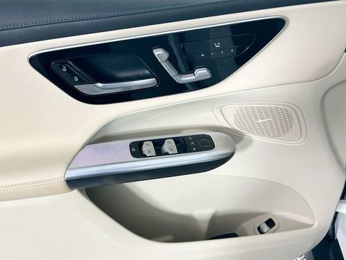 Certified 2023 Mercedes-Benz GLC 300 image 17