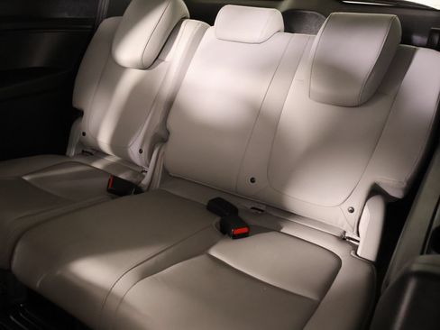 Used 2021 Honda Odyssey Touring image 12