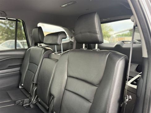 Used 2016 Honda Pilot Touring image 24
