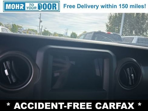 Used 2023 Jeep Gladiator Willys image 22