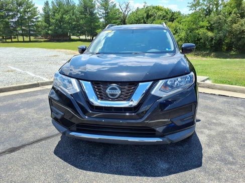 Used 2018 Nissan Rogue SV AWD/4WD image 5