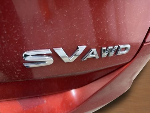 Used 2016 Nissan Rogue SV AWD/4WD image 9
