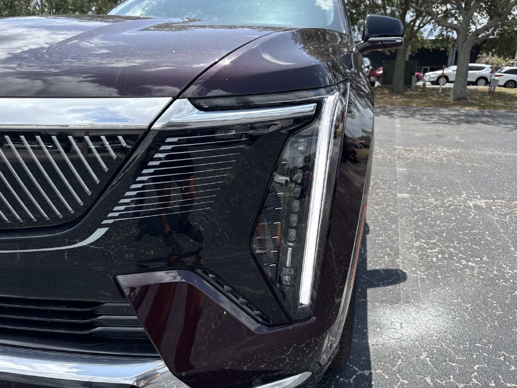 New 2025 Cadillac Escalade IQ Luxury 1 w/ Smart Trailering package AWD/4WD image 9