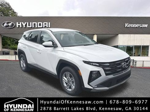 New 2026 Hyundai Tucson SE w/ Tow & Go Package FWD image 1