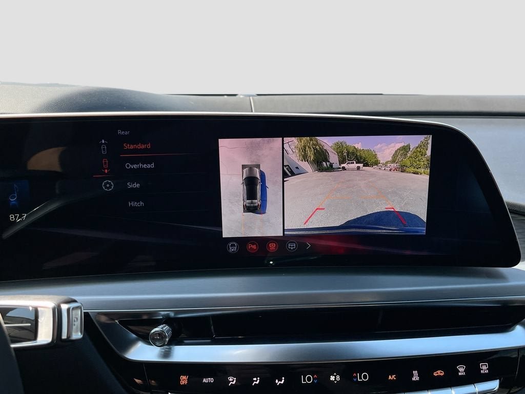 New 2026 Cadillac Lyriq V AWD/4WD image 14