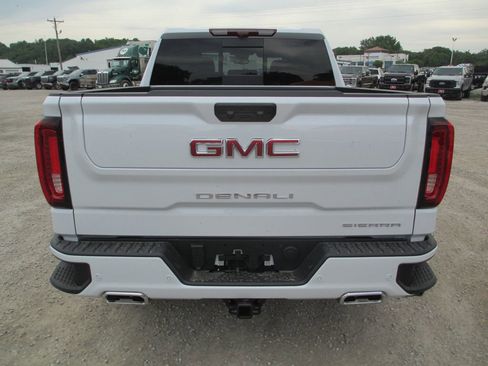 New 2026 GMC Sierra 1500 Denali w/ Denali Reserve Package AWD/4WD image 7