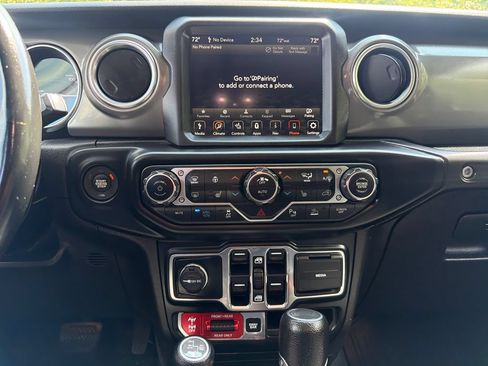 Used 2022 Jeep Wrangler Unlimited Rubicon 4xe w/ Cold Weather Group AWD/4WD image 42