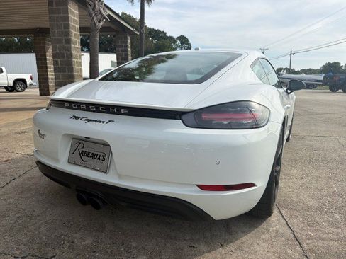 Used 2021 Porsche 718 Cayman RWD image 8