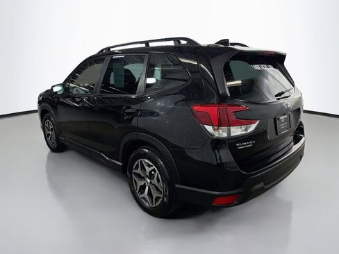 Used 2023 Subaru Forester Premium AWD/4WD image 7