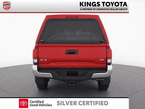 Used 2019 Toyota Tacoma SR5 AWD/4WD image 7