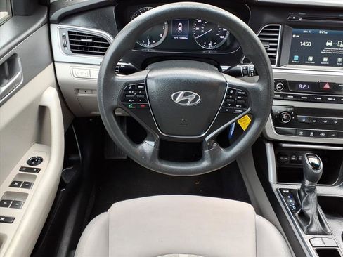Used 2016 Hyundai Sonata SE image 5