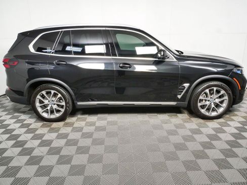 Used 2024 BMW X5 xDrive40i w/ Premium Package AWD/4WD image 2
