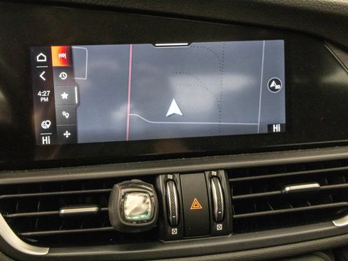 Used 2022 Alfa Romeo Giulia Ti AWD/4WD image 25