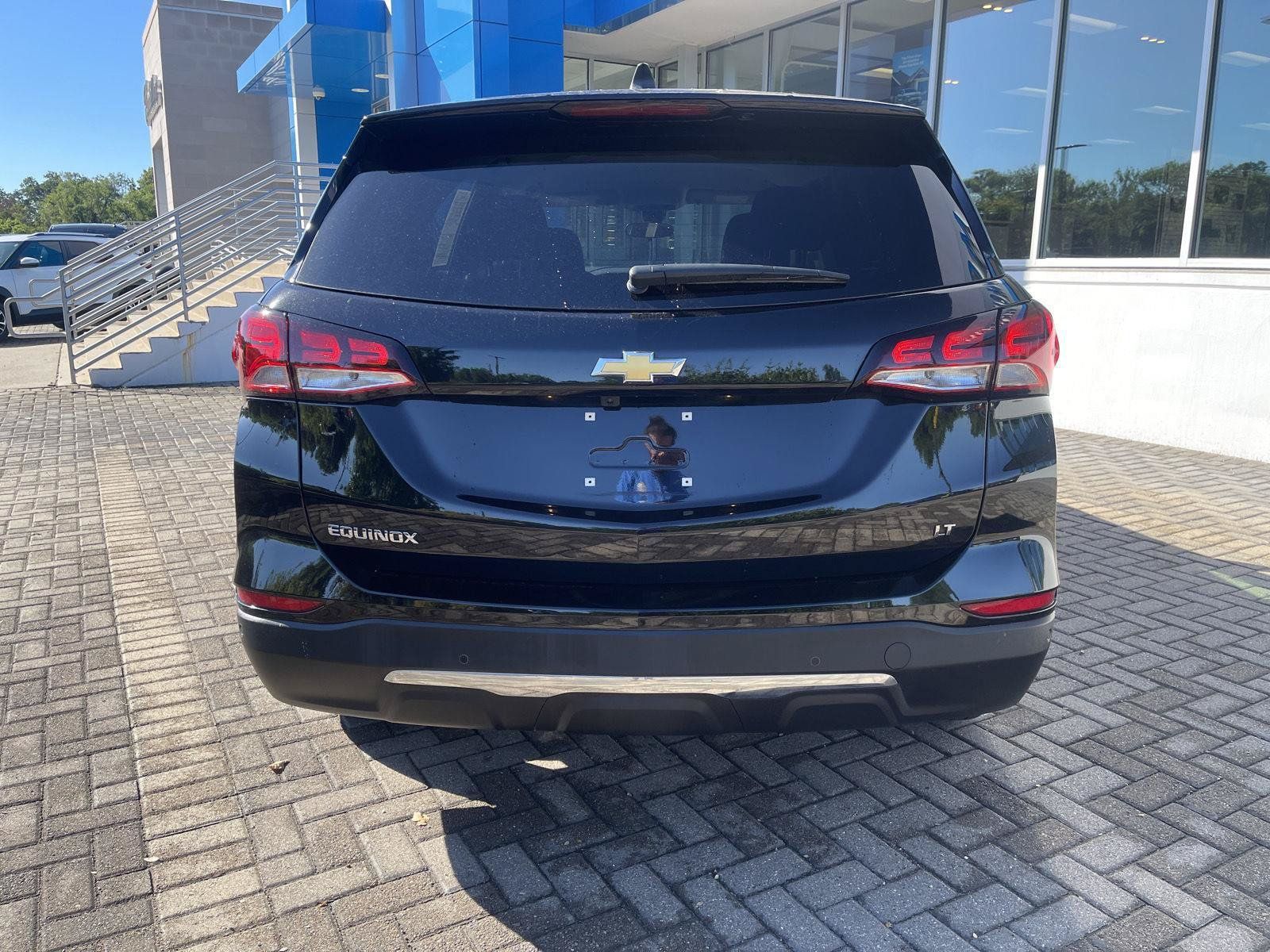 Used 2024 Chevrolet Equinox LT FWD image 4