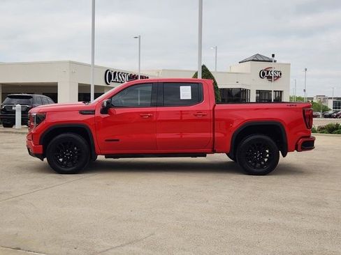 Used 2025 GMC Sierra 1500 Elevation w/ Elevation Premium Package image 12