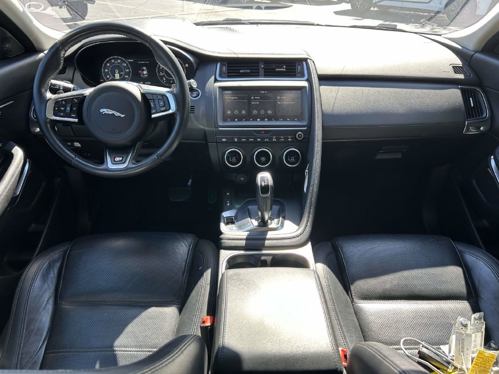 Used 2020 Jaguar E-PACE SE AWD/4WD image 10