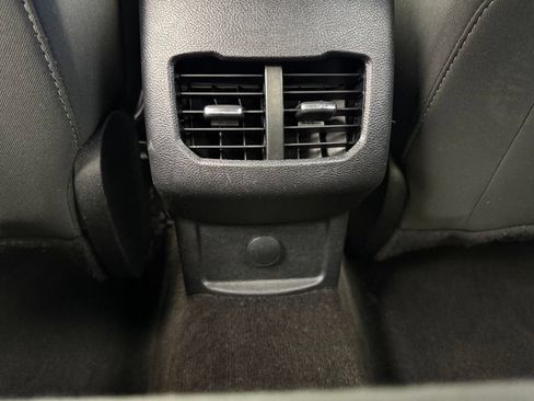 Used 2019 Ford Fusion SE FWD image 64