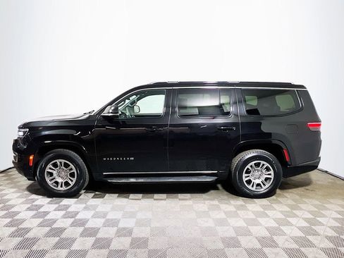 Used 2024 Jeep Wagoneer 4WD image 4