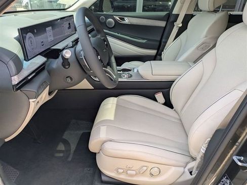 New 2025 Genesis GV80 2.5T Prestige AWD/4WD image 10
