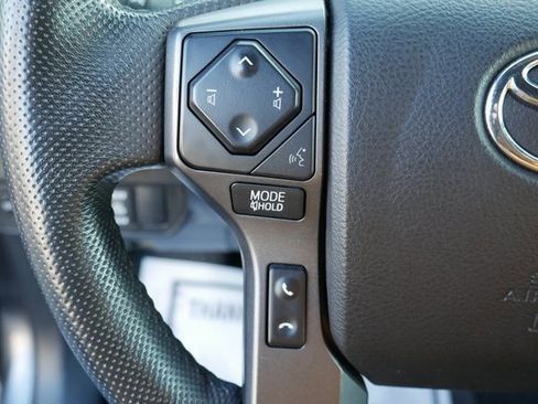 Used 2022 Toyota Tacoma TRD Sport image 15