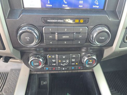 Used 2021 Ford F250 Lariat w/ Lariat Value Package image 16