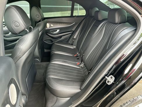 Used 2022 Mercedes-Benz E 350 Sedan image 21