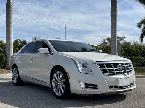 Used 2014 Cadillac XTS Premium w/ Driver Assist Package image 3
