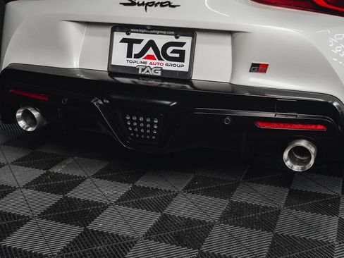 Used 2021 Toyota Supra Premium image 21