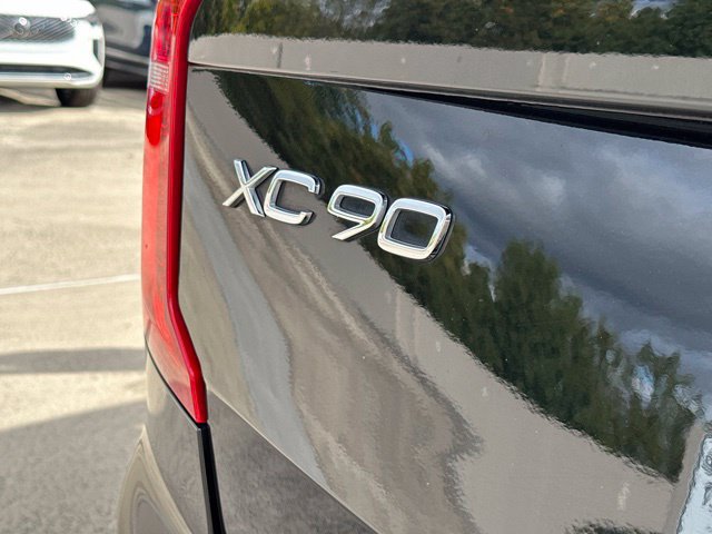 Certified 2024 Volvo XC90 T8 Plus AWD/4WD image 36