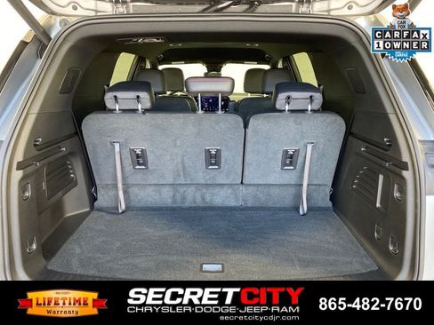 Used 2026 Chevrolet Traverse Z71 AWD/4WD image 29